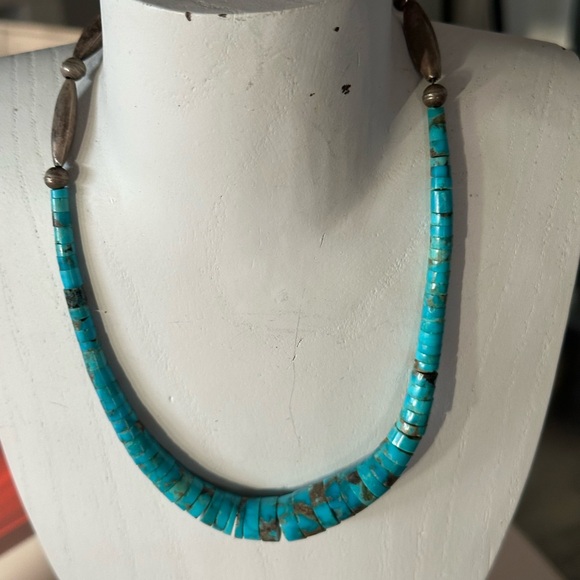 Turquoise Beaded Necklace - Picture 1 of 3
